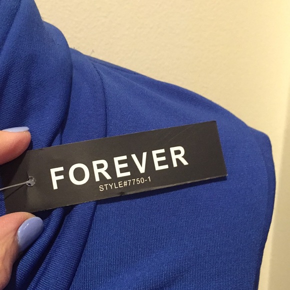 Forever dress with three quarter length sleeves. - Picture 2 of 5